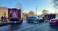 Zderzenie pojazdów na DW 968, jedna osoba ranna - zdjęcie 3