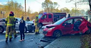Zderzenie pojazdów na DW 968, jedna osoba ranna - zdjęcie 4