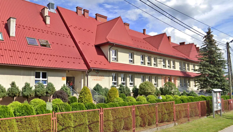 Szkoła zostanie rozbudowana - powstanie część dla przedszkolaków - zdjęcie 1