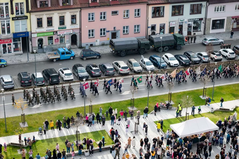 Limanowa uczciła wolność! 107. Rocznica Odzyskania przez Polskę Niepodległości - zdjęcie 7