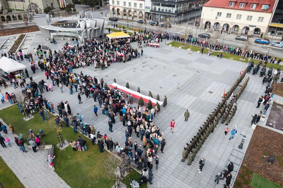 Limanowa uczciła wolność! 107. Rocznica Odzyskania przez Polskę Niepodległości - zdjęcie 16