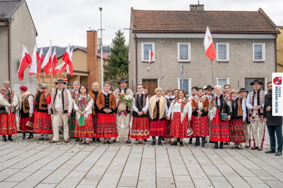 Mszana Dolna świętowała 107. rocznicę odzyskania niepodległości (ZDJĘCIA) - zdjęcie 6