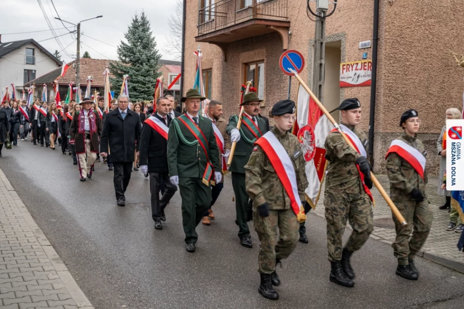 Mszana Dolna świętowała 107. rocznicę odzyskania niepodległości (ZDJĘCIA) - zdjęcie 10