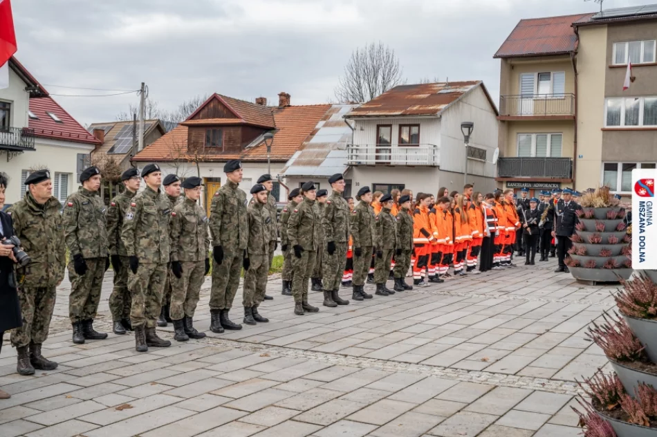 Mszana Dolna świętowała 107. rocznicę odzyskania niepodległości (ZDJĘCIA) - zdjęcie 19