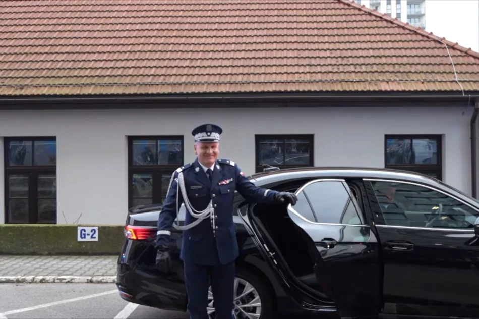 Awansowany komendant witany jak prezydent. Relację usunięto (FILM) - zdjęcie 5