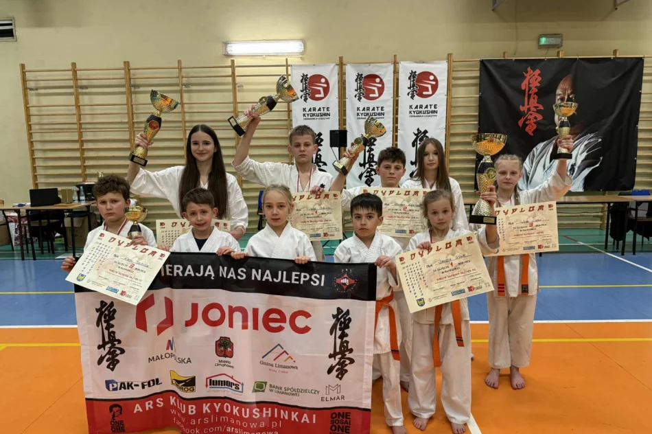 6 medali dla ARS Limanowa – JONIEC Team podczas Otwartych Mistrzostw Powiatu Rybnickiego w Karate Kyokushin - zdjęcie 3