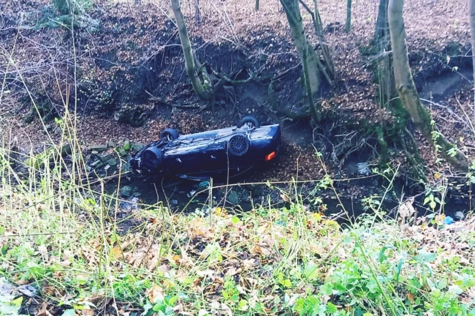 Groźnie wyglądające dachowanie w korycie rzeki - zdjęcie 3
