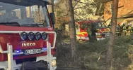 Pożar garażu - w akcji 24 strażaków - zdjęcie 4