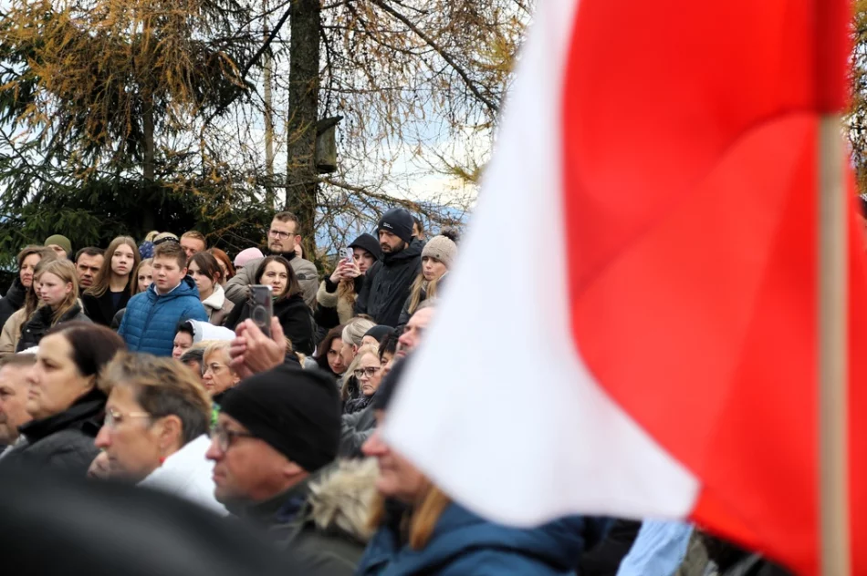 Wspólne świętowanie i pamięć o bohaterach na przełęczy (ZDJĘCIA) - zdjęcie 5