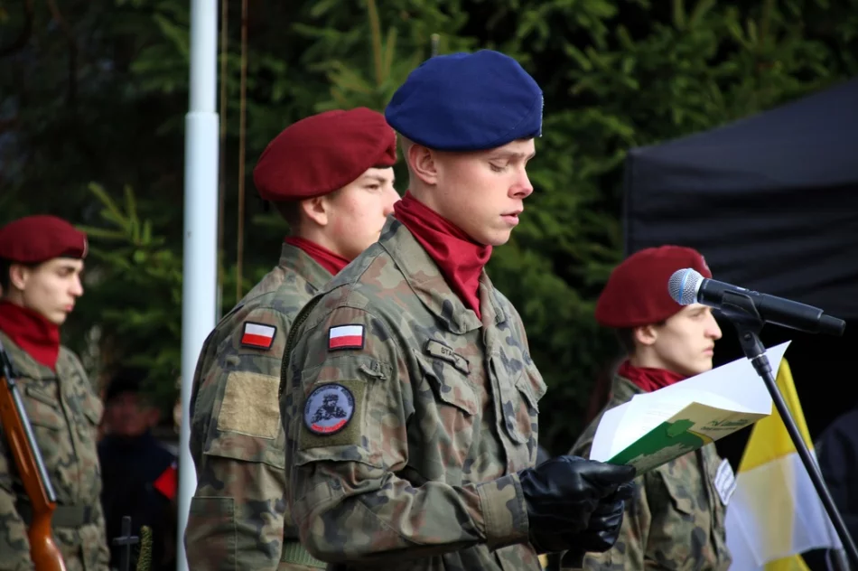 Wspólne świętowanie i pamięć o bohaterach na przełęczy (ZDJĘCIA) - zdjęcie 14