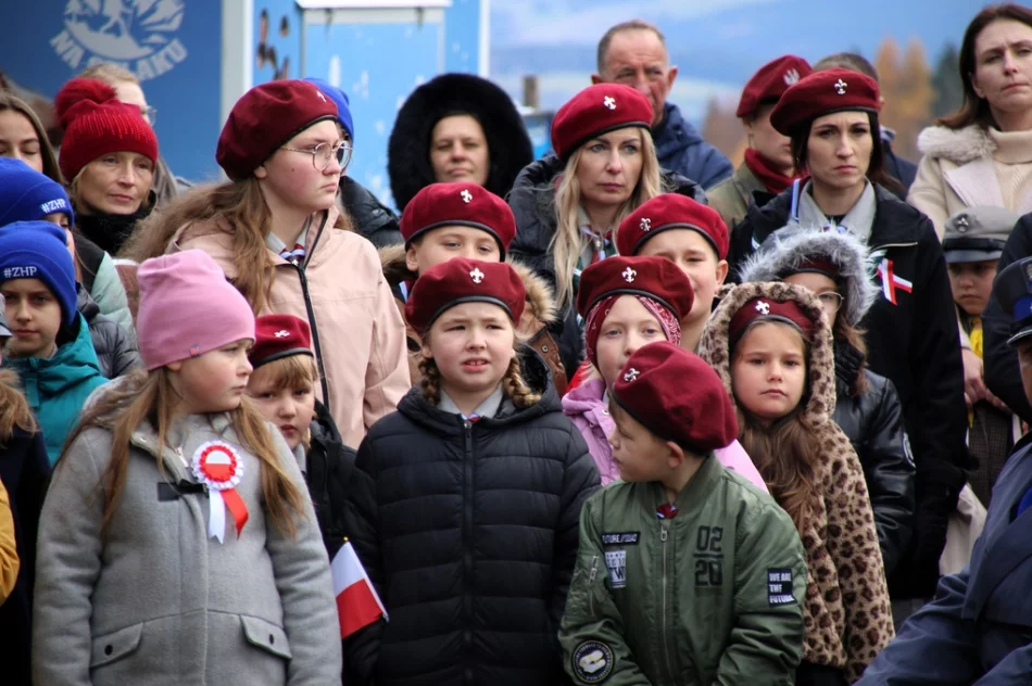 Wspólne świętowanie i pamięć o bohaterach na przełęczy (ZDJĘCIA) - zdjęcie 20