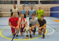 Emocjonująca rywalizacja pod siatką - zdjęcie główne
