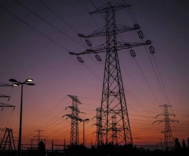 Ekspert: jeśli nie zainwestujemy w energetykę, za pięć lat grozi nam „luka mocowa” - zdjęcie główne