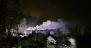 Jedna osoba nie żyje, a trzy są w szpitalu - tragiczny finał pożaru w Krosnej - zdjęcie 3