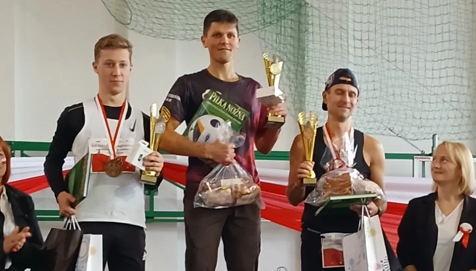 Sylwester Malec zwycięzcą „Niepodległościowej Jedenastki”.  - zdjęcie 1