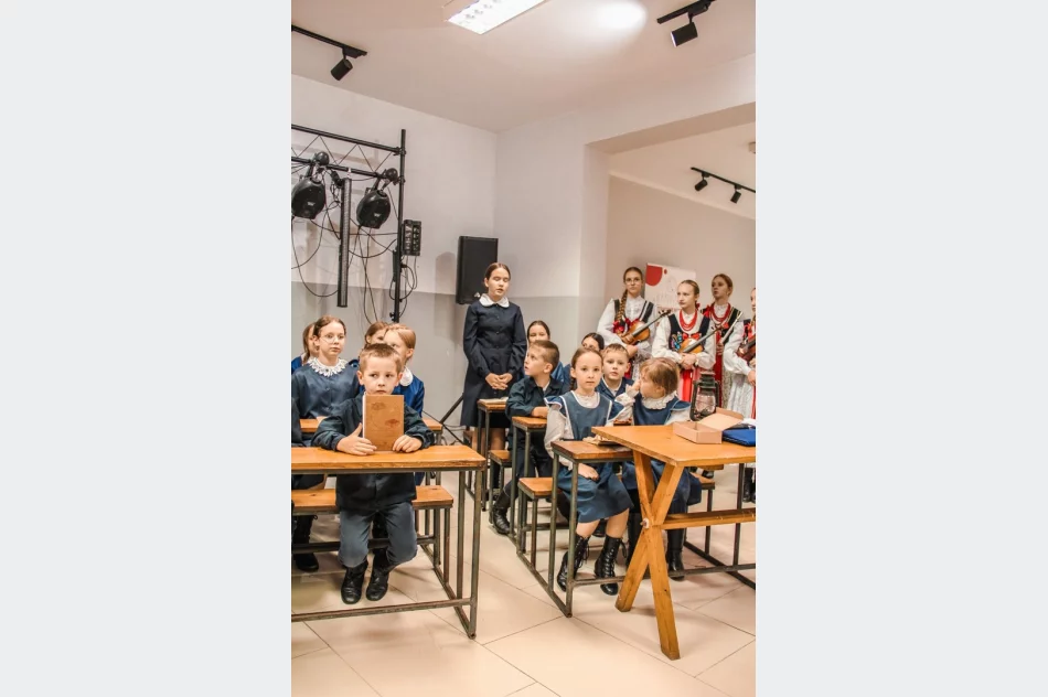 10-lecie Warsztatów Artystycznych „Czerwone Korale” w Pisarzowej - zdjęcie 2