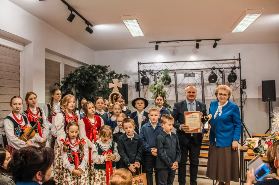 10-lecie Warsztatów Artystycznych „Czerwone Korale” w Pisarzowej - zdjęcie 3