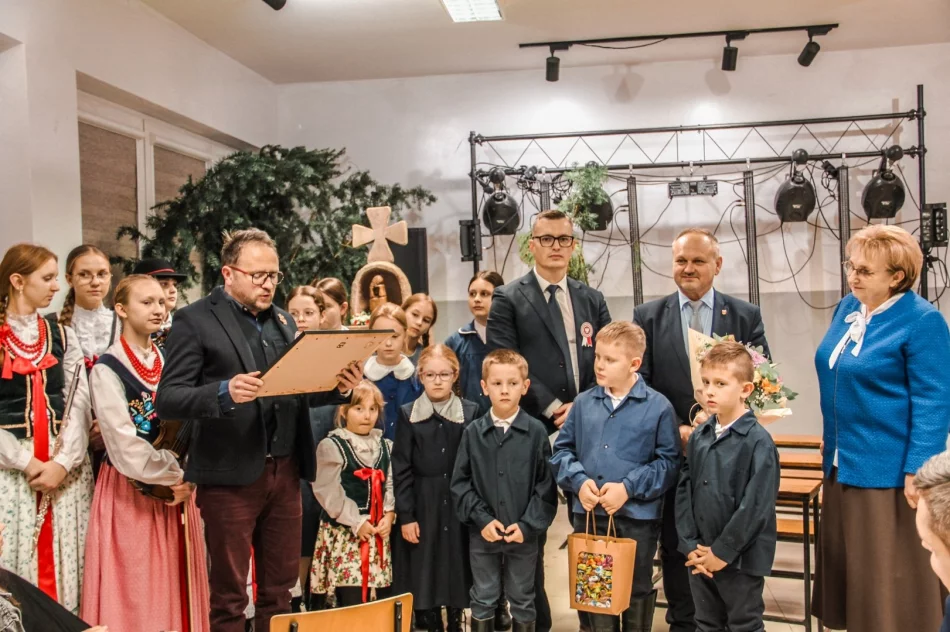 10-lecie Warsztatów Artystycznych „Czerwone Korale” w Pisarzowej - zdjęcie 8