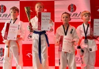 9 medali i 2 miejsce drużynowo dla zawodników Limanowskiego Klubu Kyokushin Karate na Grand Prix Polski - zdjęcie główne