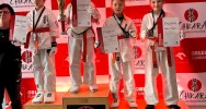 9 medali i 2 miejsce drużynowo dla zawodników Limanowskiego Klubu Kyokushin Karate na Grand Prix Polski - zdjęcie 3