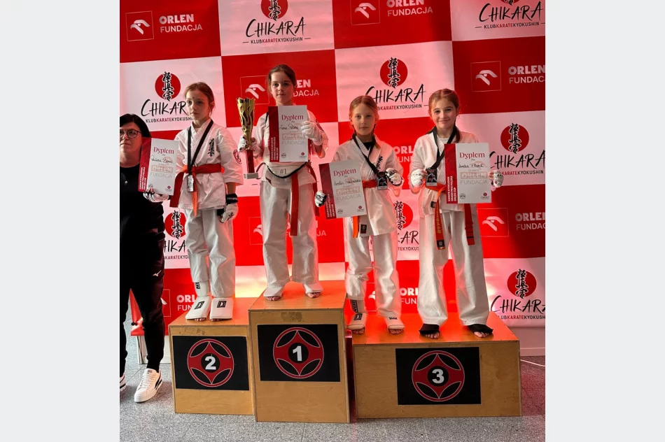 9 medali i 2 miejsce drużynowo dla zawodników Limanowskiego Klubu Kyokushin Karate na Grand Prix Polski - zdjęcie 3