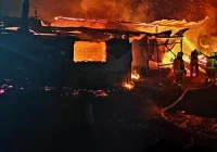 Przyczyną tragicznego pożaru "zaprószenie ognia niedopałkiem papierosa" - zdjęcie główne
