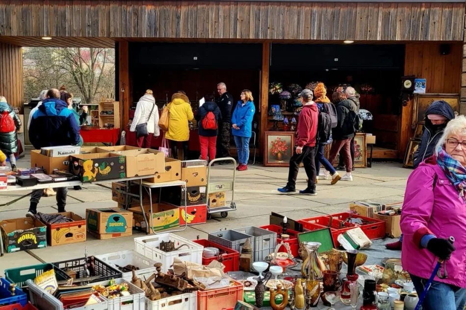 Druga edycja jarmarku staroci na targowisku (ZDJĘCIA) - zdjęcie 3