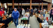 Druga edycja jarmarku staroci na targowisku (ZDJĘCIA) - zdjęcie 5