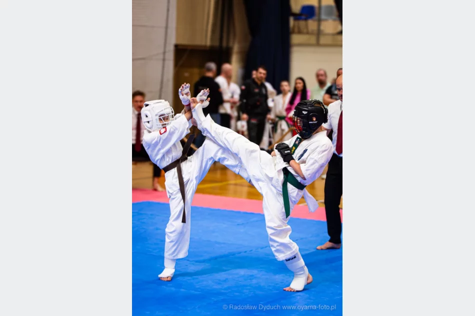 5 medali dla zawodników Limanowskiego Klubu Kyokushin Karate na Pucharze Polski w Wieliczce - zdjęcie 12