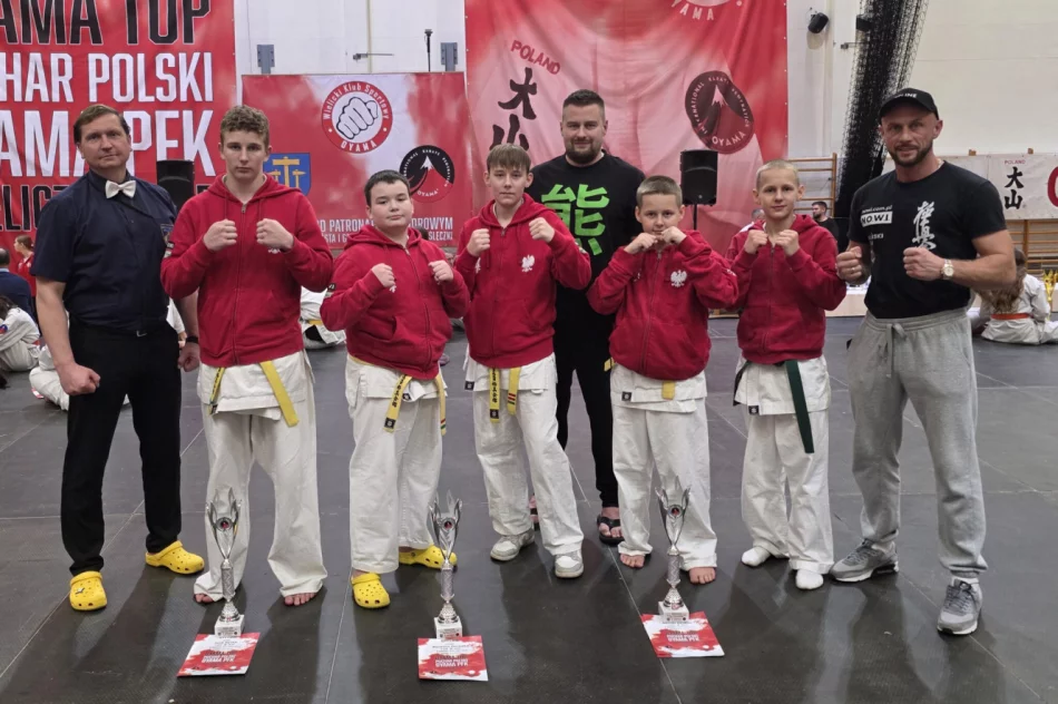 5 medali dla zawodników Limanowskiego Klubu Kyokushin Karate na Pucharze Polski w Wieliczce - zdjęcie 13