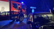 Samochód uderzył w bariery. 81-latek w szpitalu - zdjęcie 2
