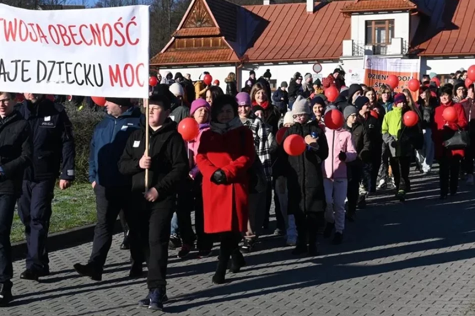 Marsz przeciw przemocy wobec dzieci (ZDJĘCIA) - zdjęcie 16