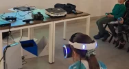 VR w bibliotece. Seniorzy i młodzi poznali technologię - zdjęcie 2