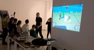 VR w bibliotece. Seniorzy i młodzi poznali technologię - zdjęcie 4