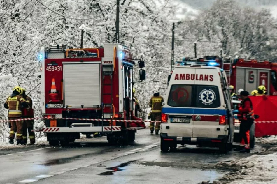 Nie żyje 65-letnia pasażerka, 67-letni kierowca w ciężkim stanie - zdjęcie 3