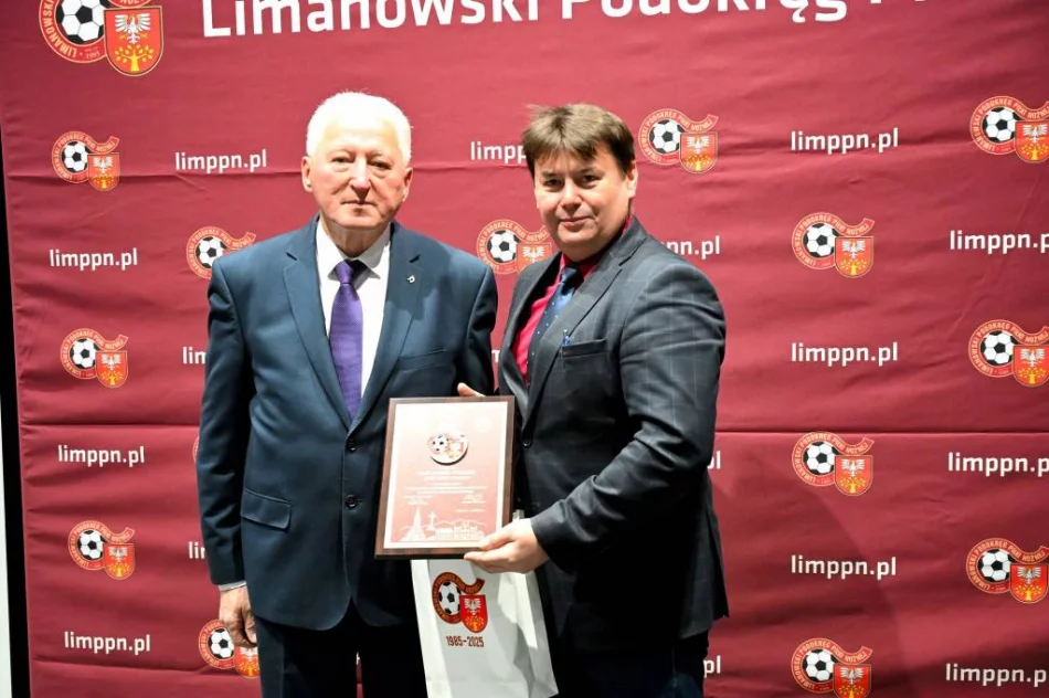 W Limanowej świętowano 40 lat działalności Limanowskiego Podokręgu Piłki Nożnej - zdjęcie 5