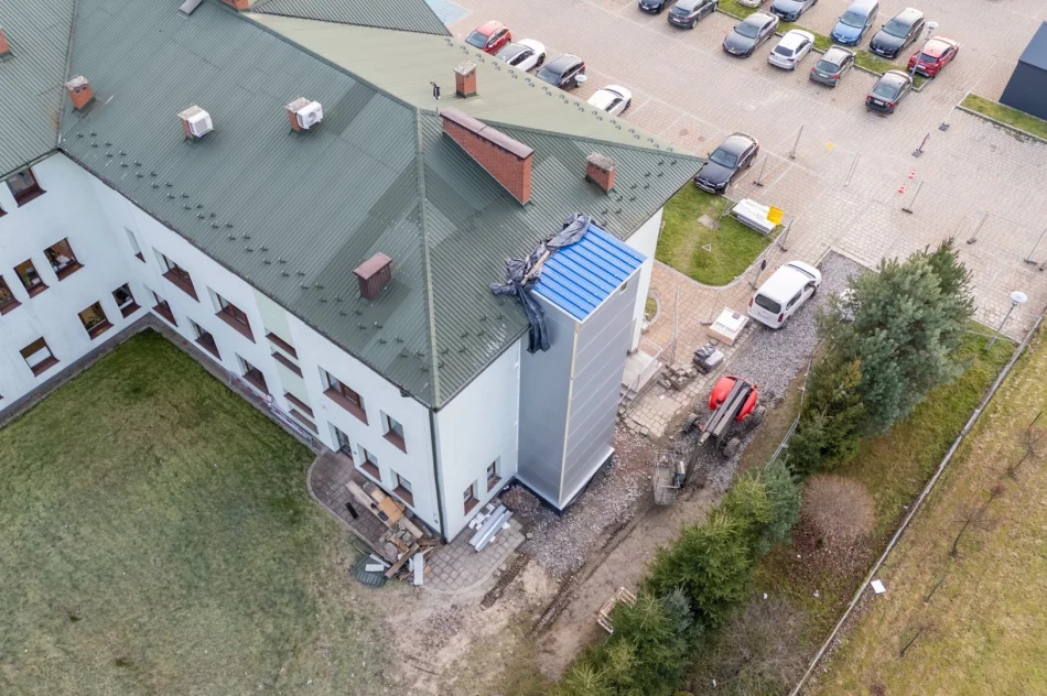 Przy urzędzie gminy powstaje winda - zdjęcie 4