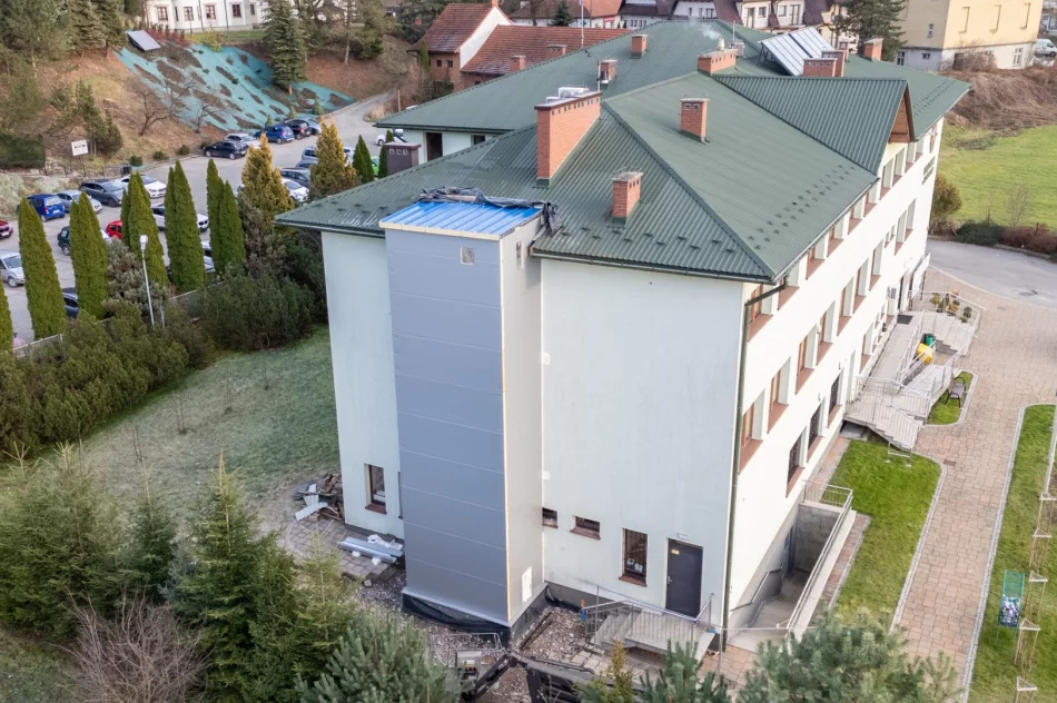 Przy urzędzie gminy powstaje winda - zdjęcie 8
