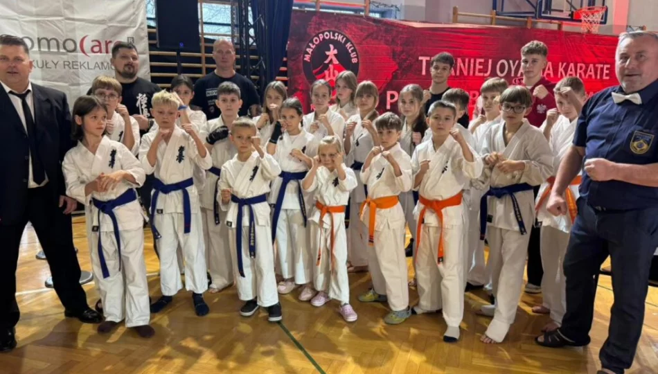 17 medali dla zawodników Limanowskiego Klubu Kyokushin Karate na Ogólnopolskim Turnieju w Wadowicach - zdjęcie 1