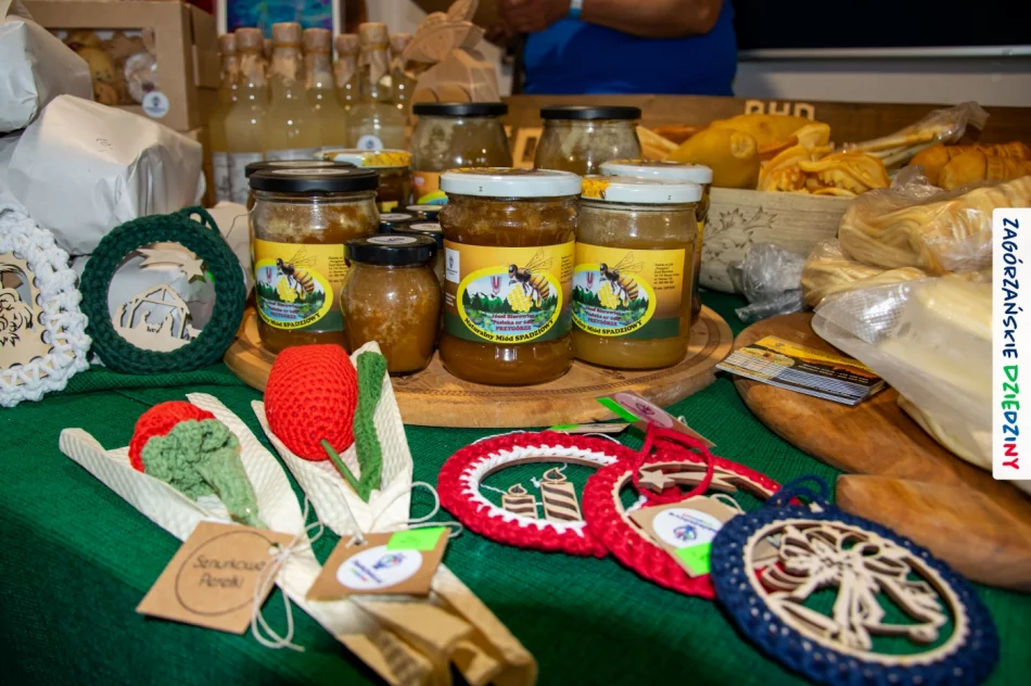 Spotkania podróżników i prezentacja lokalnych produktów - zdjęcie 7