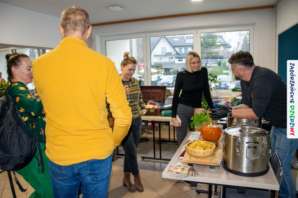 Spotkania podróżników i prezentacja lokalnych produktów - zdjęcie 18