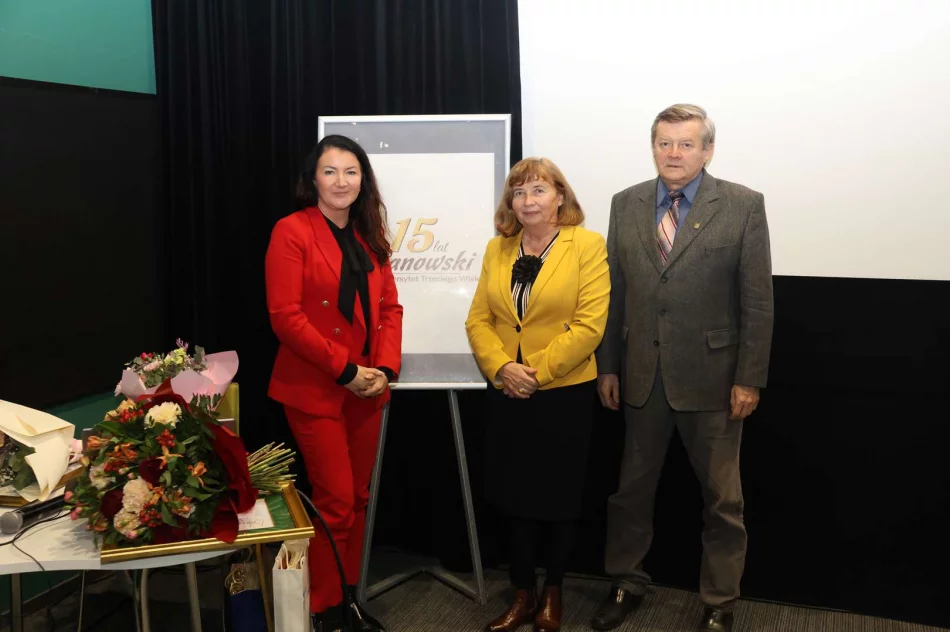  Jubileusz 15-lecia Limanowskiego Uniwersytetu Trzeciego Wieku! - zdjęcie 2