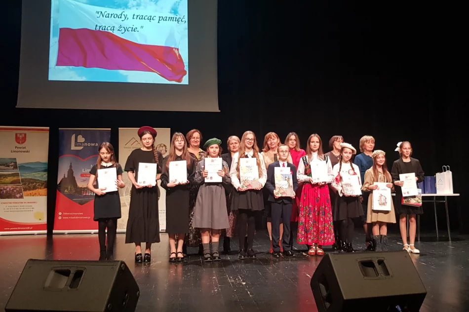 Wyłoniono finalistów XXIII Konkursu Poezji i Pieśni Patriotycznej organizowanego przez Dyrekcję i nauczycieli ZSP Nr 1 - zdjęcie 5