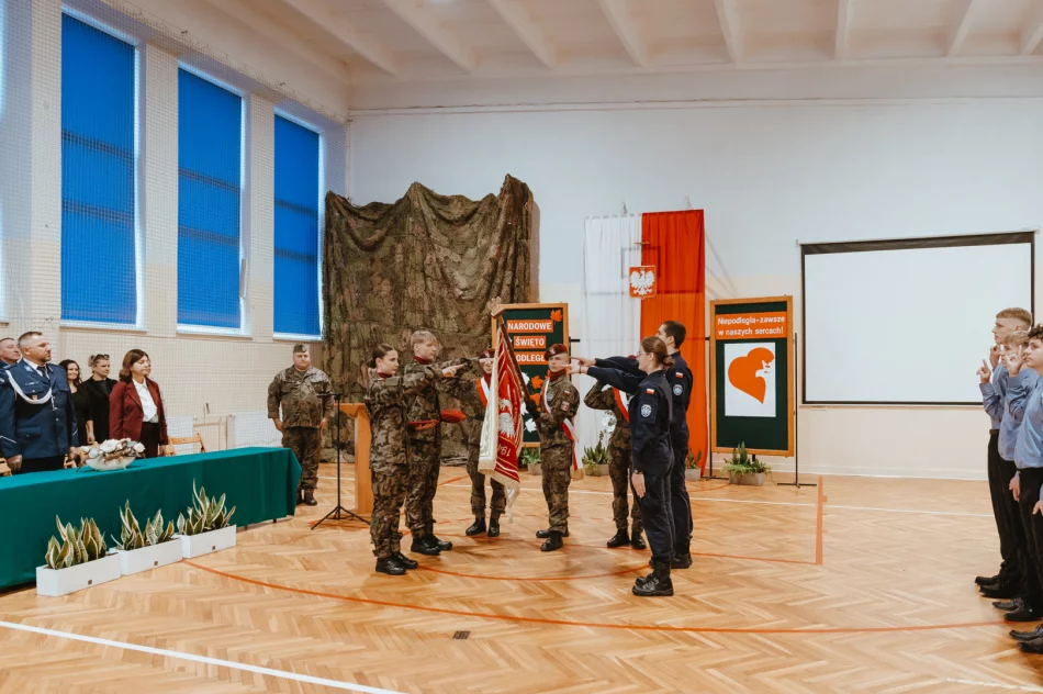Ślubowanie klas mundurowych  - zdjęcie 3