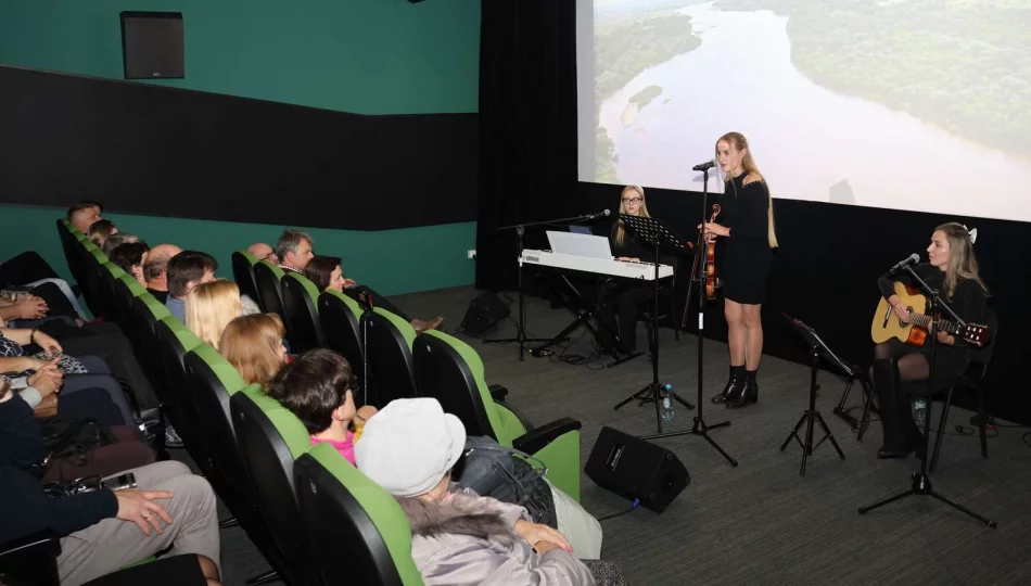 Koncert zespołu „Cztery Strony Dźwięku” w Limanowskim Domu Kultury  - zdjęcie 1