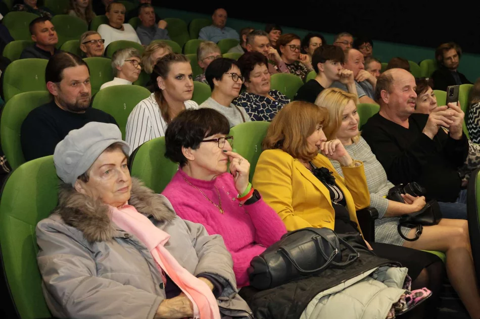 Koncert zespołu „Cztery Strony Dźwięku” w Limanowskim Domu Kultury  - zdjęcie 6