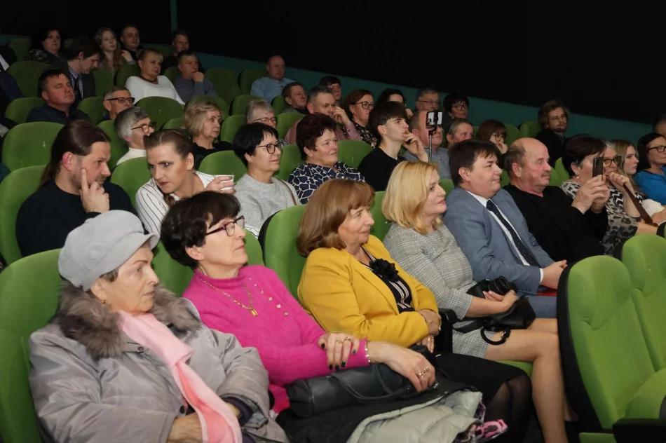 Koncert zespołu „Cztery Strony Dźwięku” w Limanowskim Domu Kultury  - zdjęcie 11
