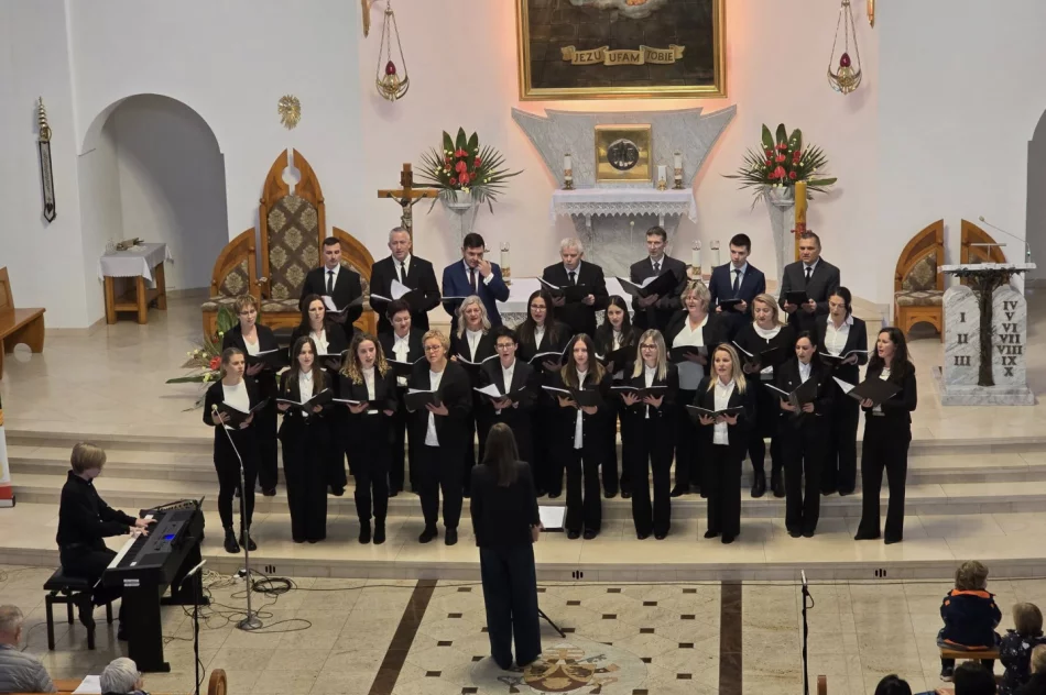 Muzyka wypełniła świątynię - zdjęcie 6