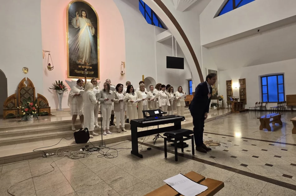 Muzyka wypełniła świątynię - zdjęcie 16