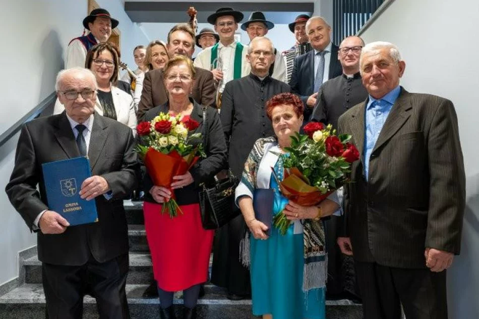 Uhonorowano pary z 50-letnim stażem małżeńskim - zdjęcie 12